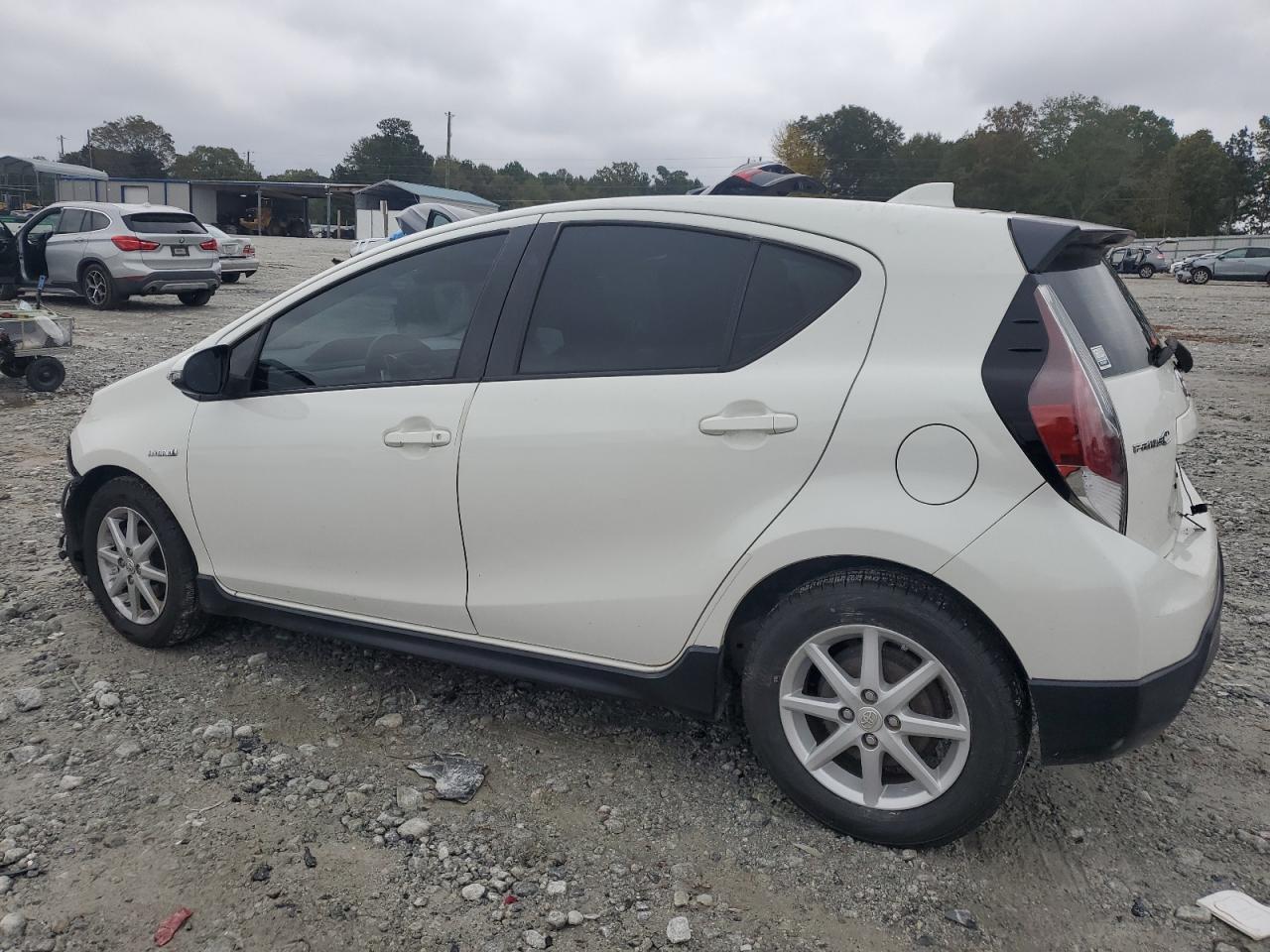 TOYOTA PRIUS C