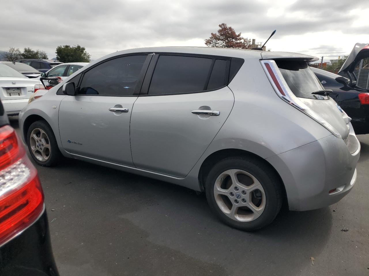 NISSAN LEAF SV
