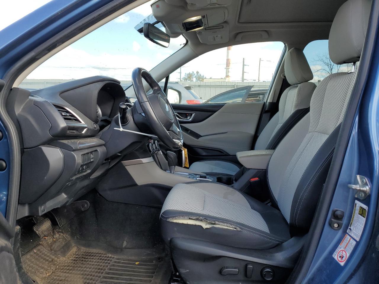 SUBARU FORESTER PREMIUM