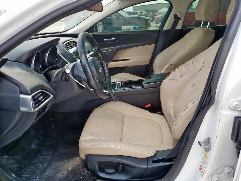 2017 JAGUAR XE SAJAR4BG5HA973569