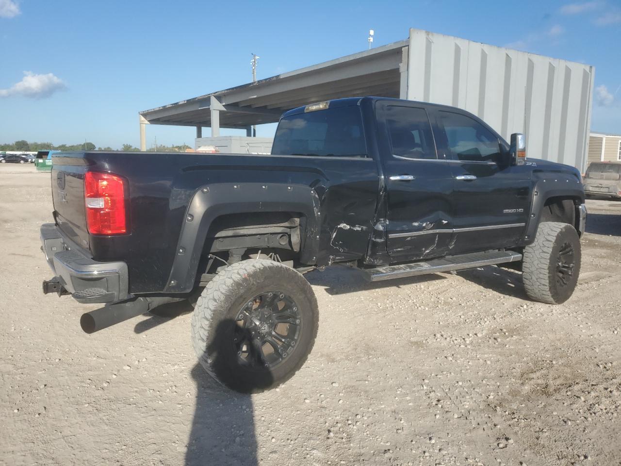 GMC SIERRA K2500 SLT