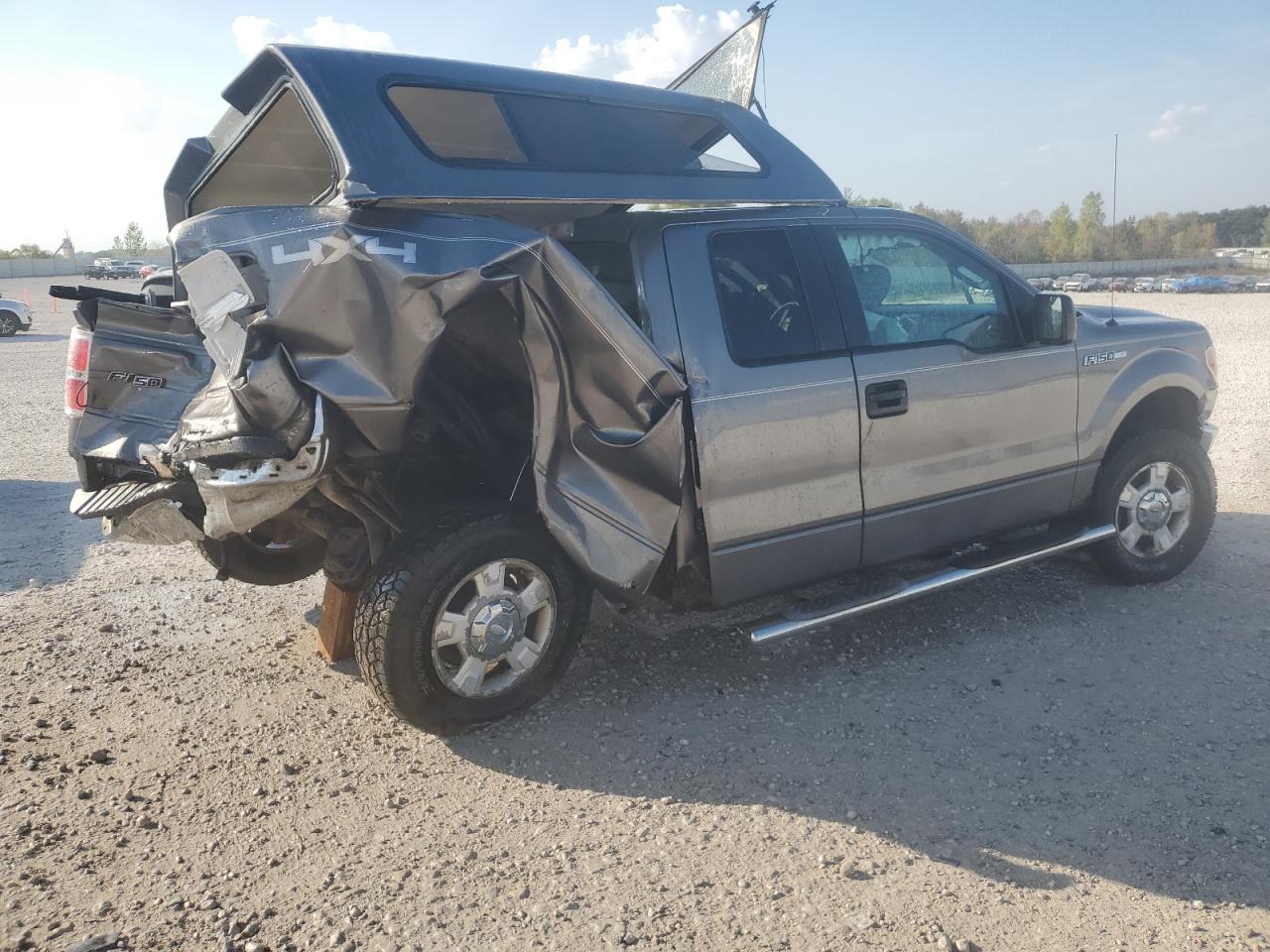 FORD F-150 SUPER CAB