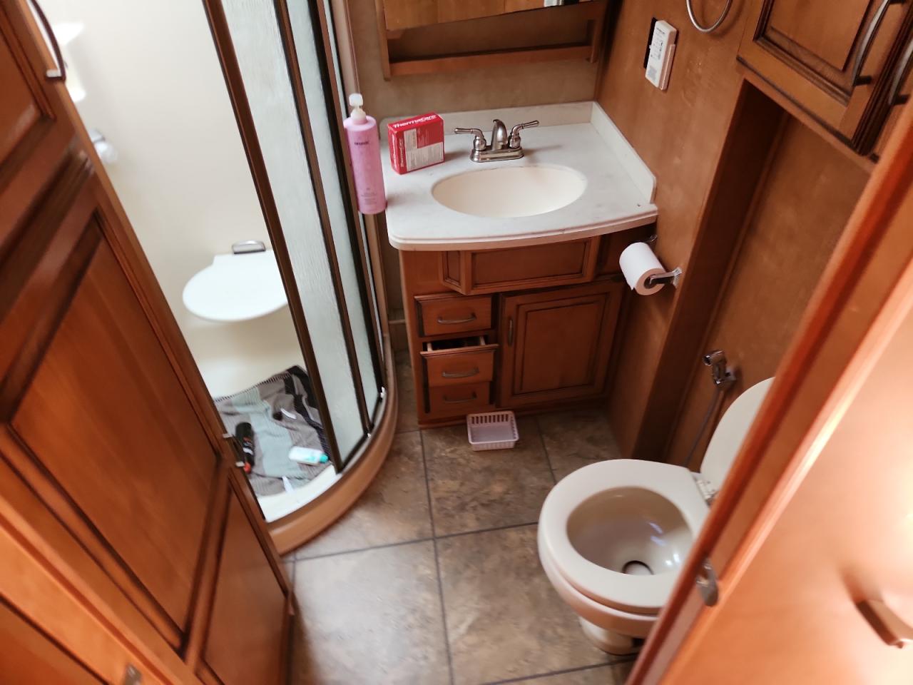 Lot #3280492140 2012 DRV MOBIL SUIT