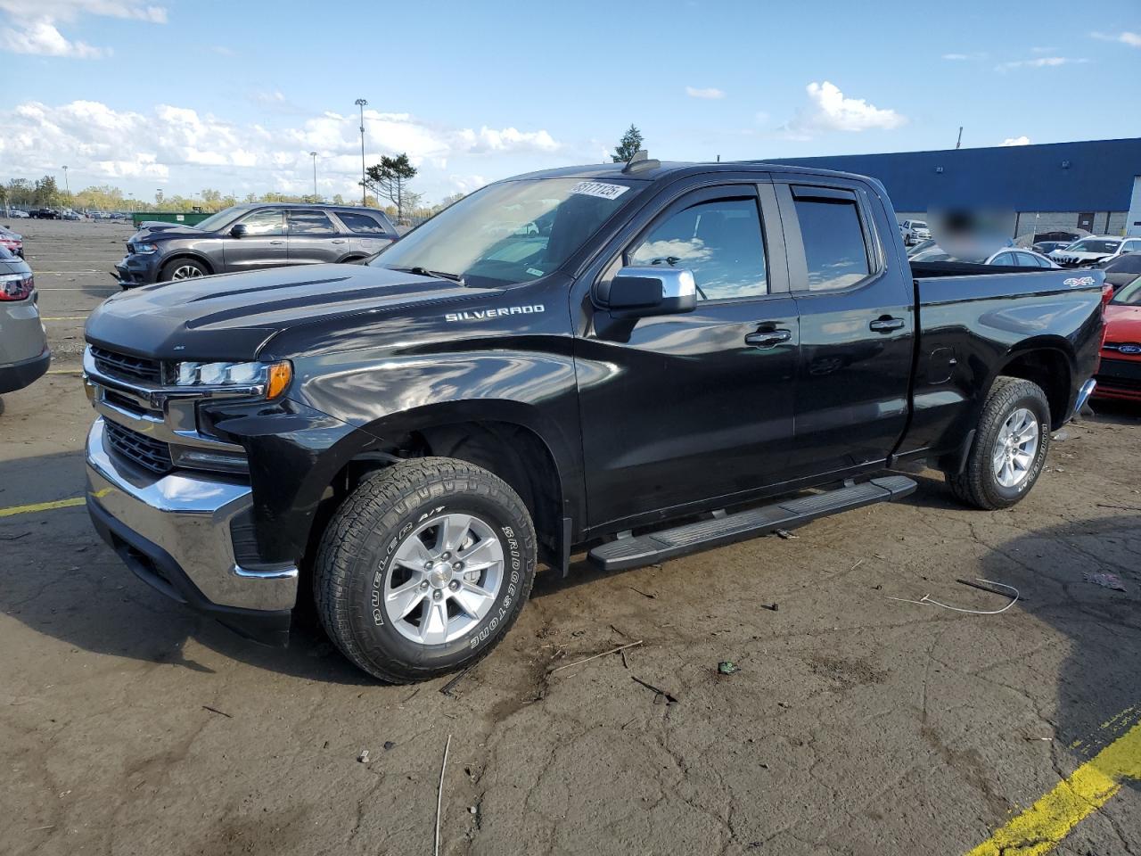 CHEVROLET SILVERADO K1500 LT