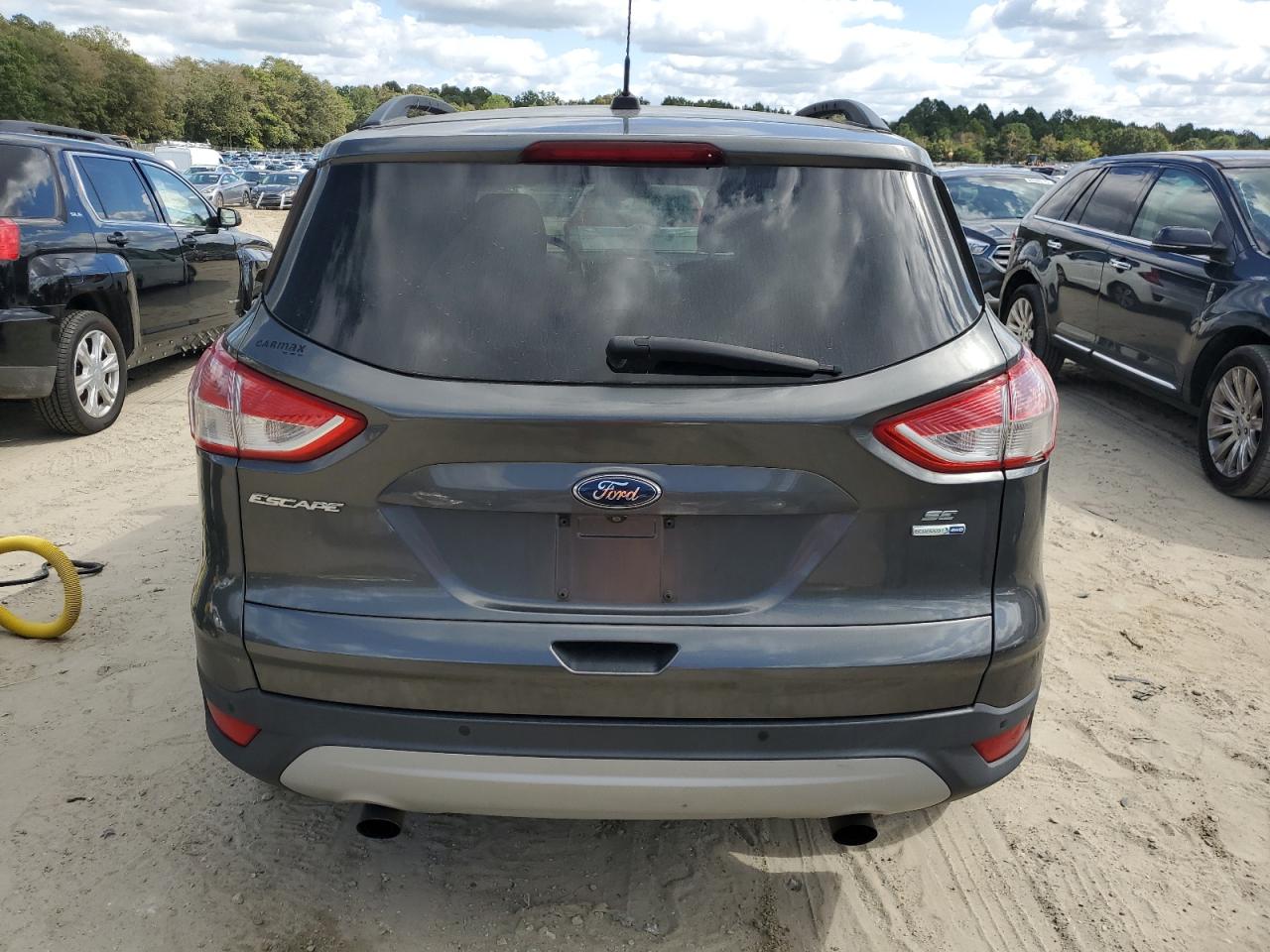 FORD ESCAPE SE