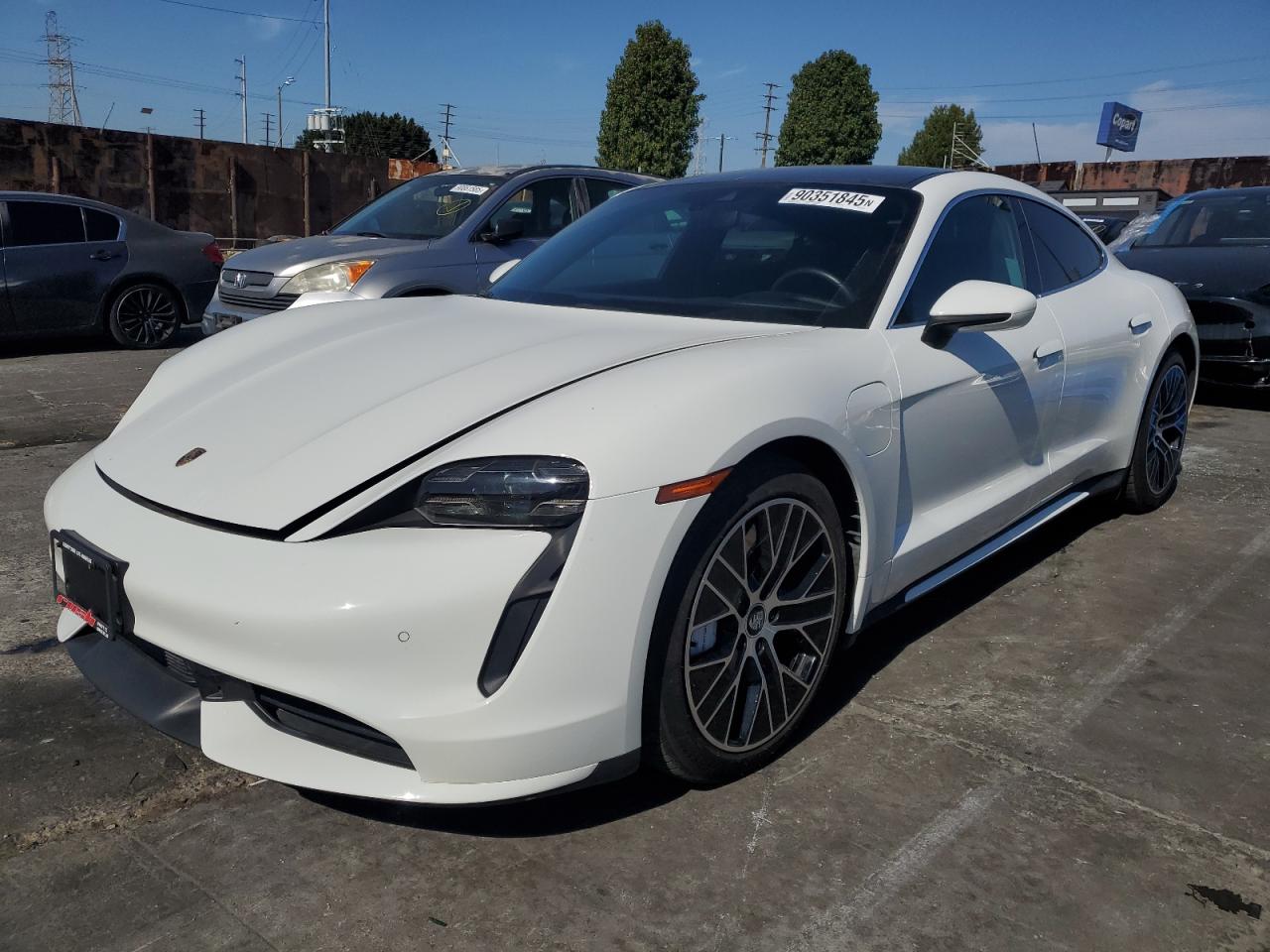 PORSCHE TAYCAN TURBO