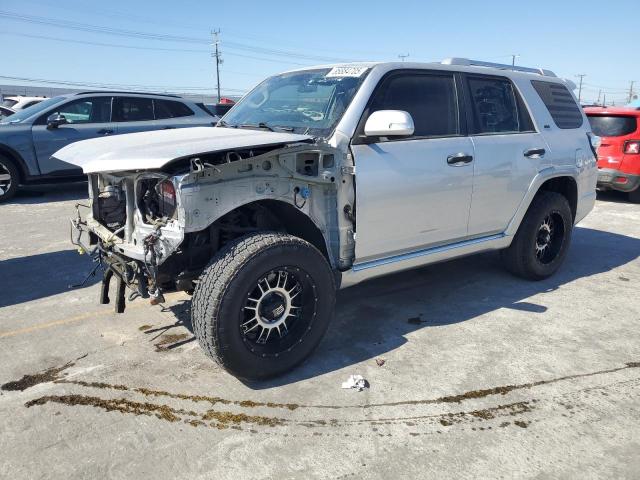TOYOTA 4RUNNER SR5