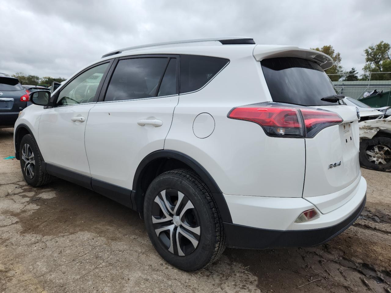 TOYOTA RAV4 LE