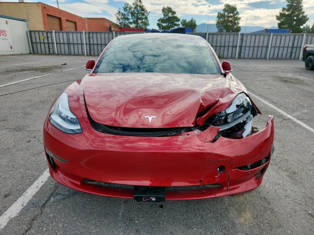 Lot #3318053366 2018 TESLA MODEL 3