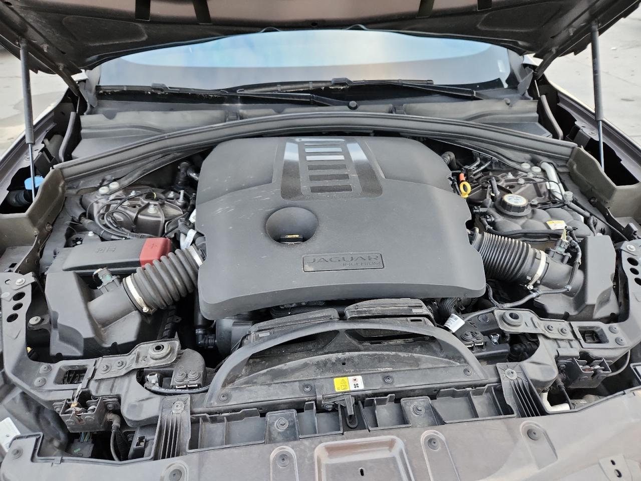 JAGUAR F-PACE R-DYNAMIC S