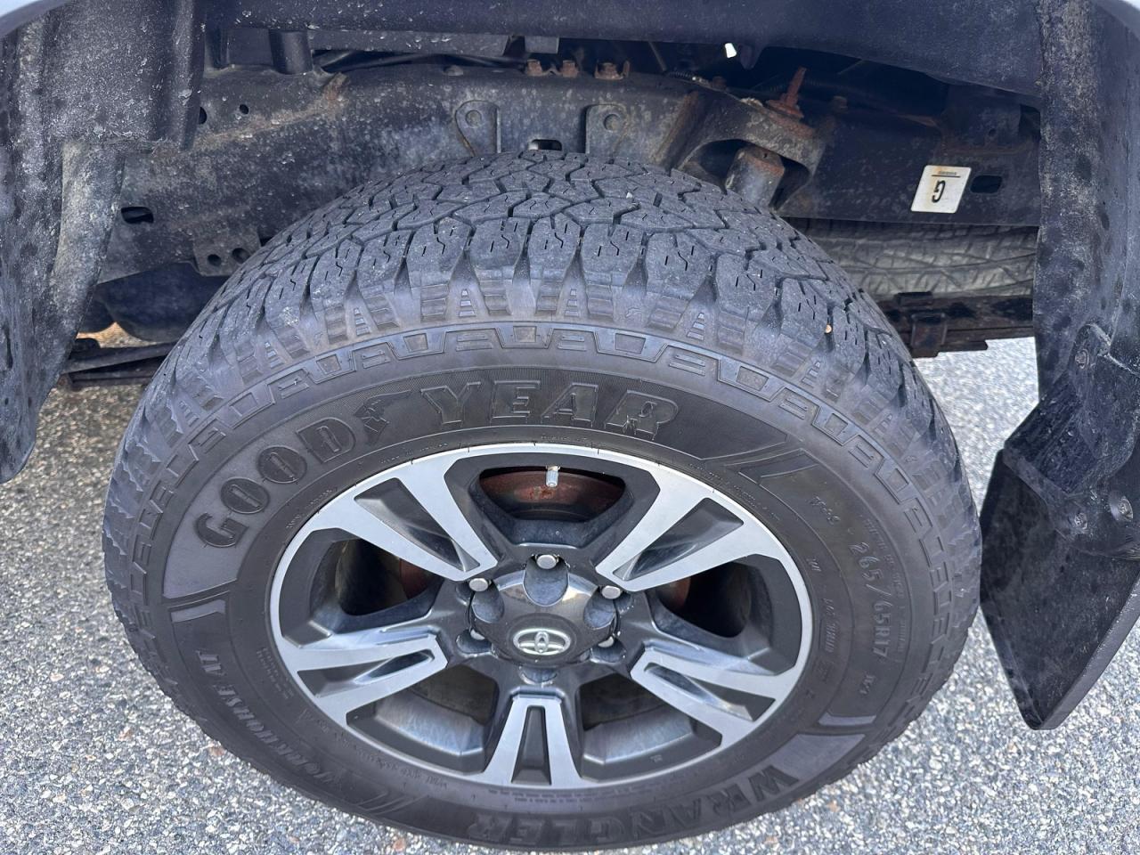 TOYOTA TACOMA DOUBLE CAB