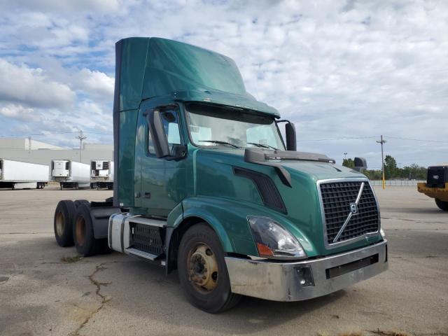 Global Auto Auctions: 2016 VOLVO VNL