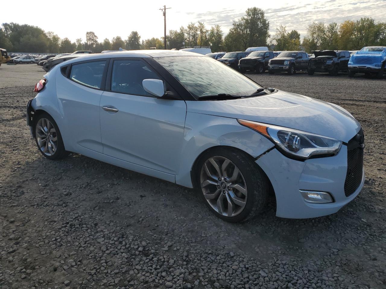 HYUNDAI VELOSTER