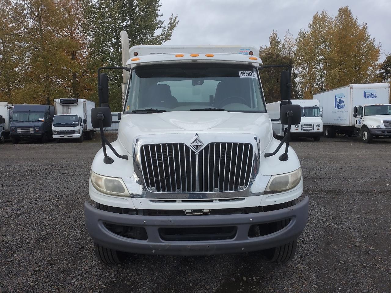 Lot #3278946050 2009 INTERNATIONAL 4300