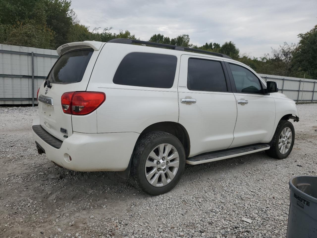 TOYOTA SEQUOIA PLATINUM