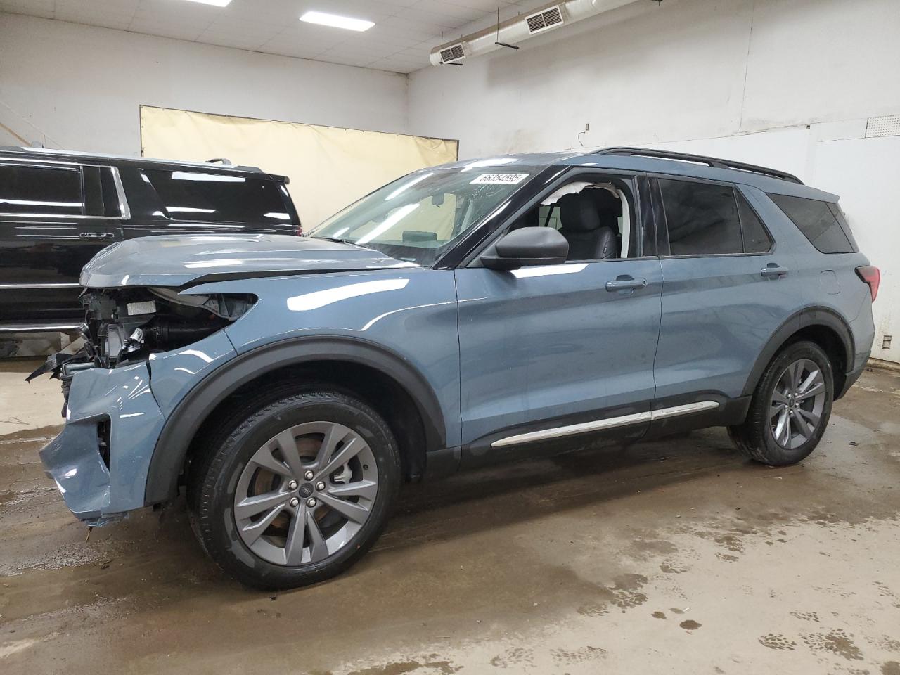 FORD EXPLORER ACTIVE