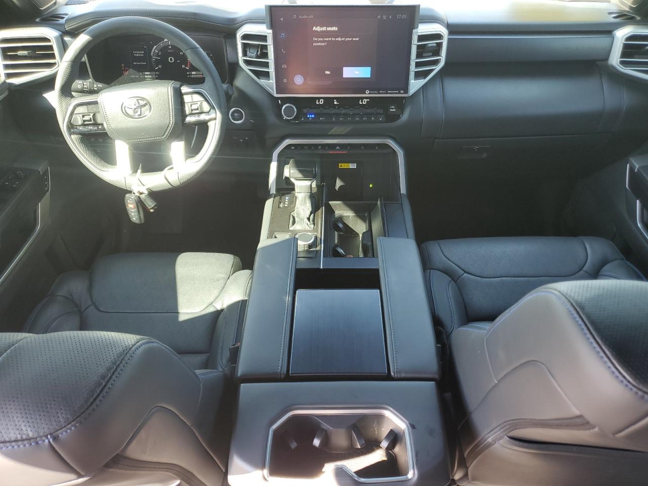 TOYOTA TUNDRA CREWMAX PLATINUM