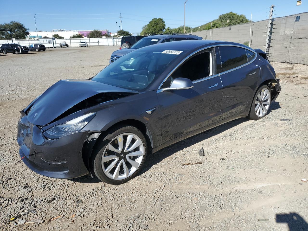 TESLA MODEL 3