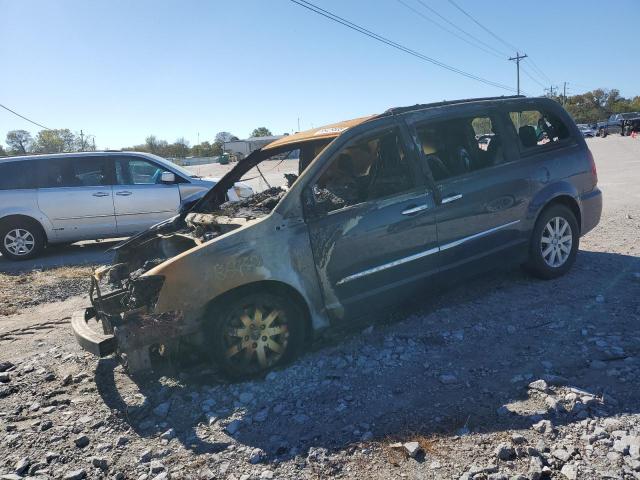 Global Auto Auctions: 2016 CHRYSLER TOWN & COU