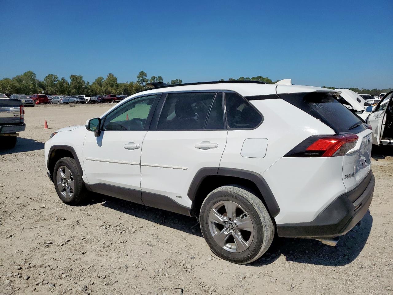 TOYOTA RAV4 LE