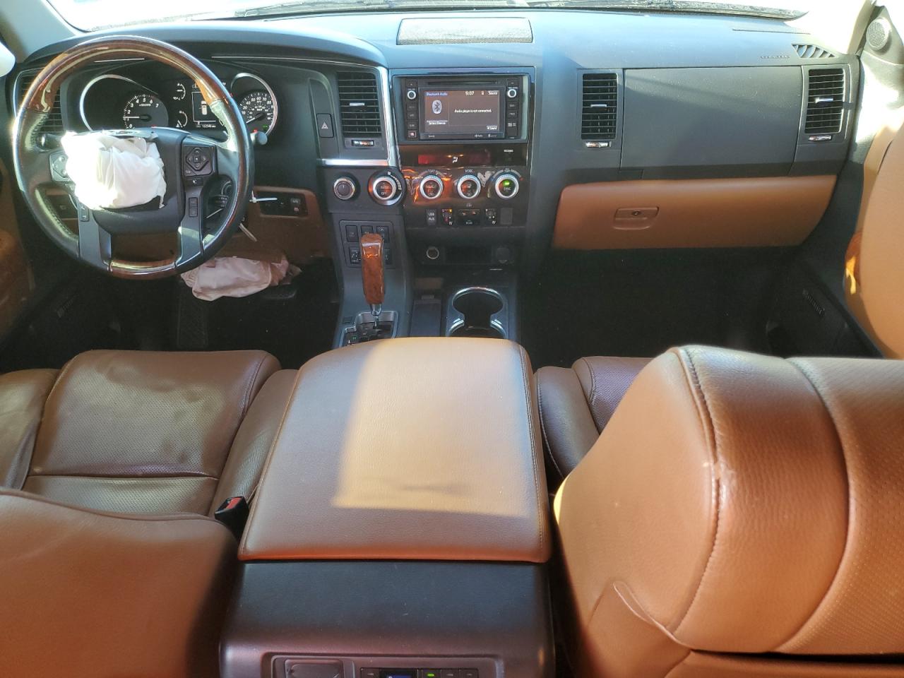 TOYOTA SEQUOIA PLATINUM