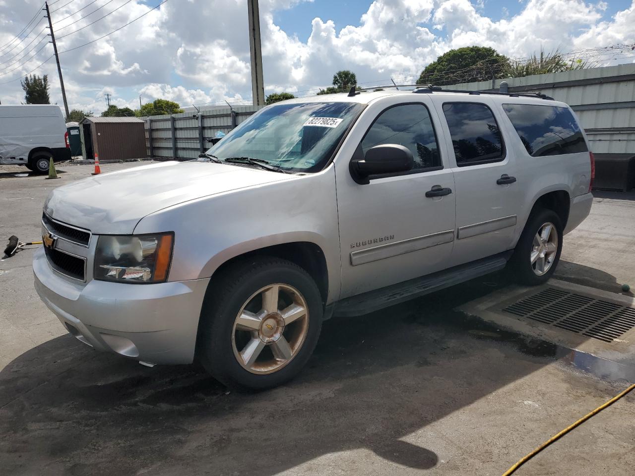 CHEVROLET SUBURBAN K1500 LS