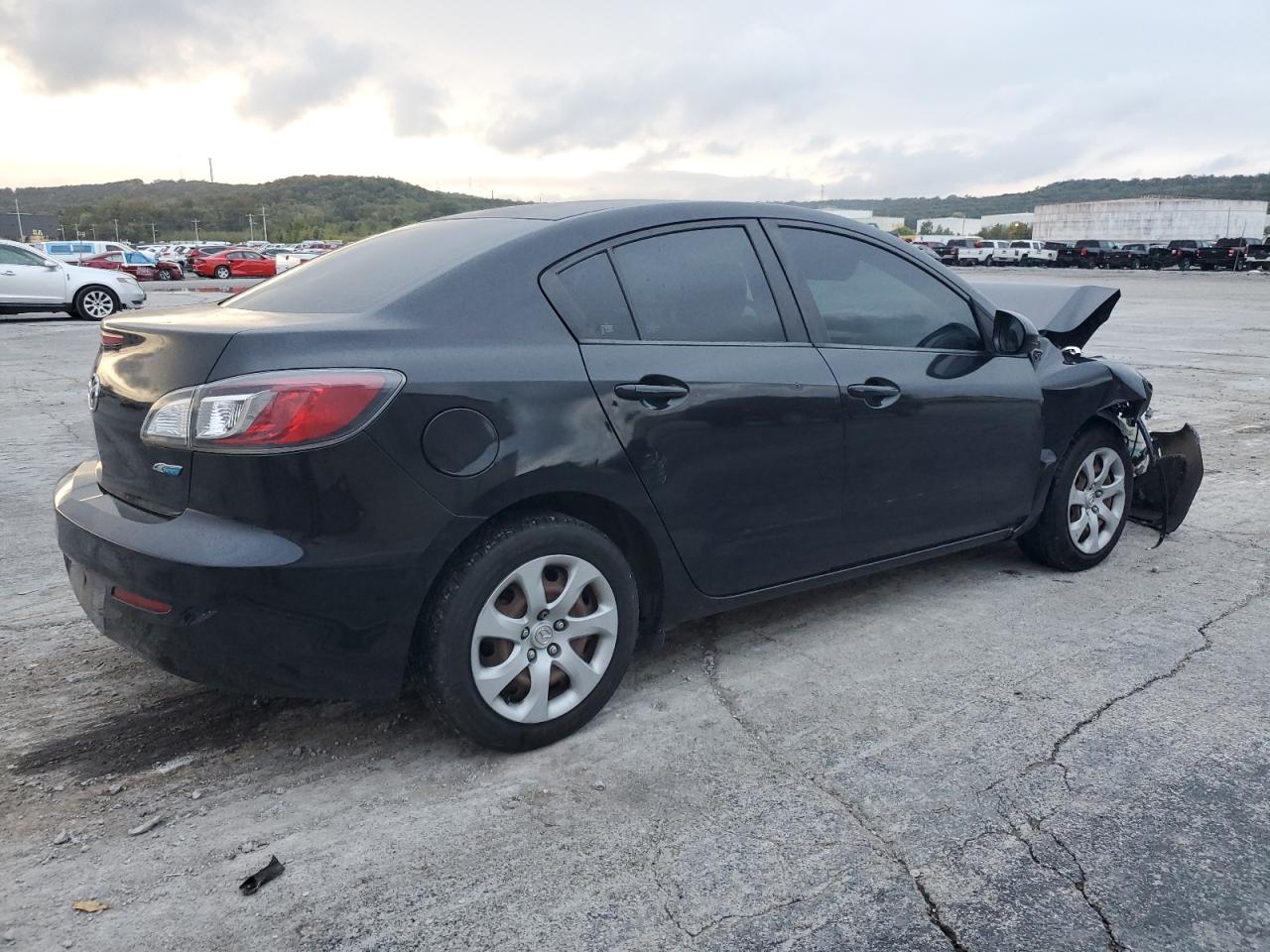 MAZDA 3 I
