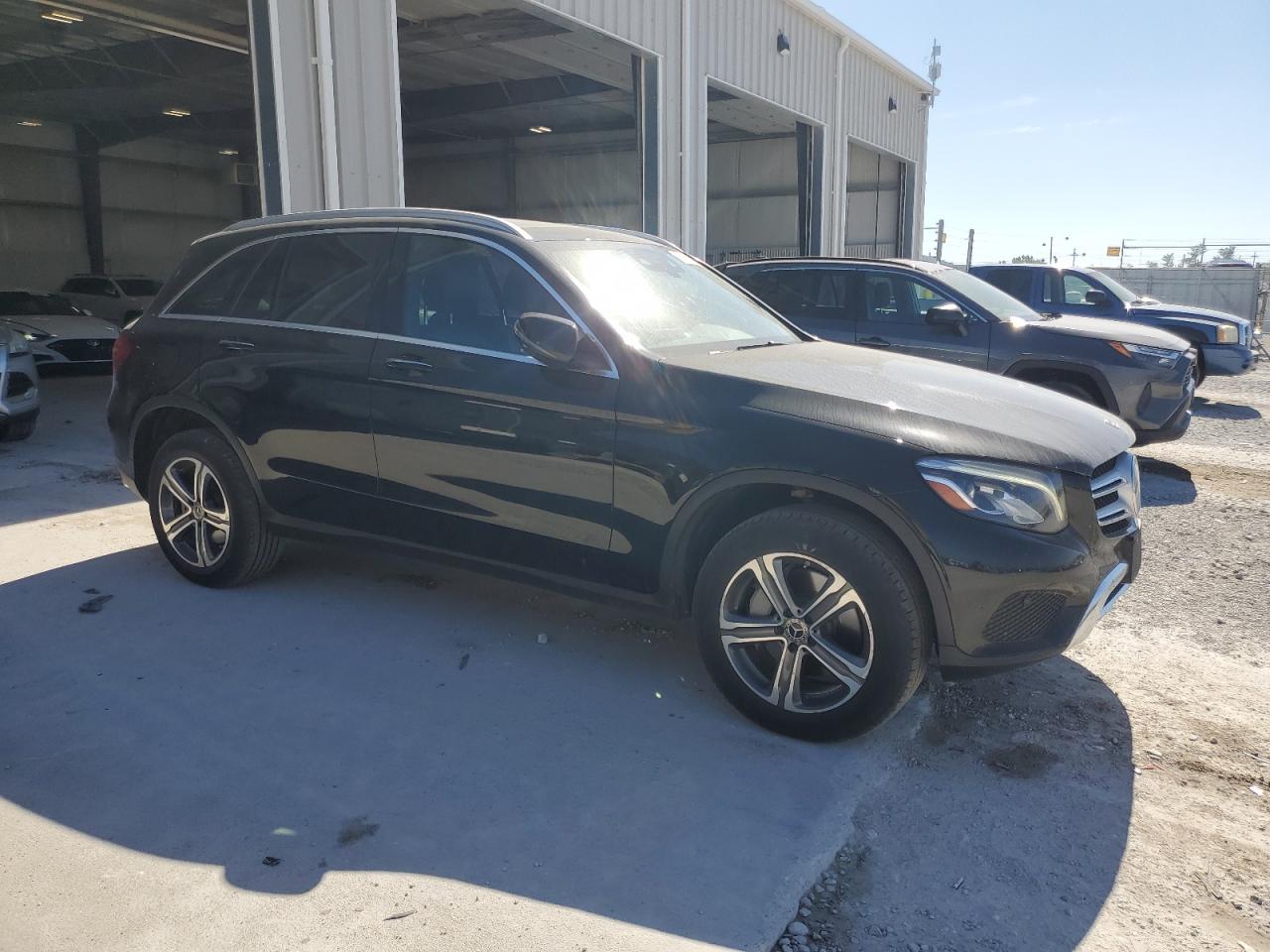 MERCEDES-BENZ GLC-CLASS 300 4MATIC