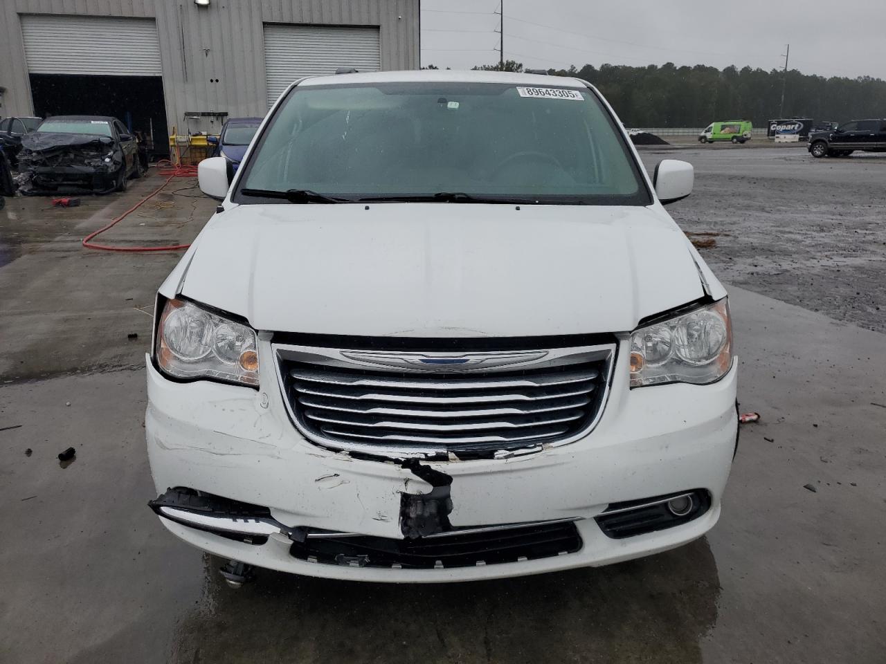 CHRYSLER TOWN & COUNTRY TOURING