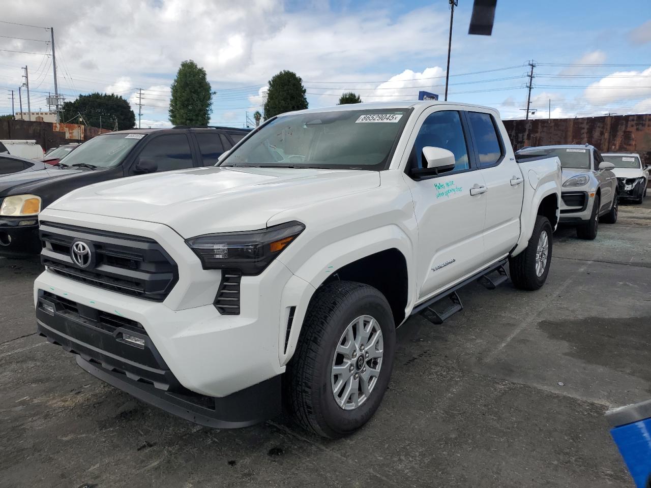 TOYOTA TACOMA DOUBLE CAB