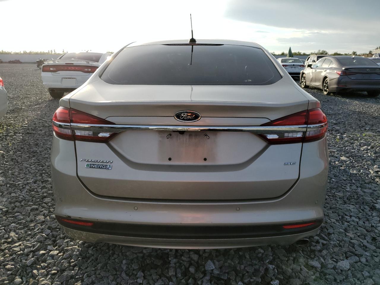 FORD FUSION SE PHEV