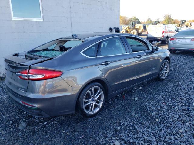 2019 FORD FUSION TIT 3FA6P0RU0KR101429