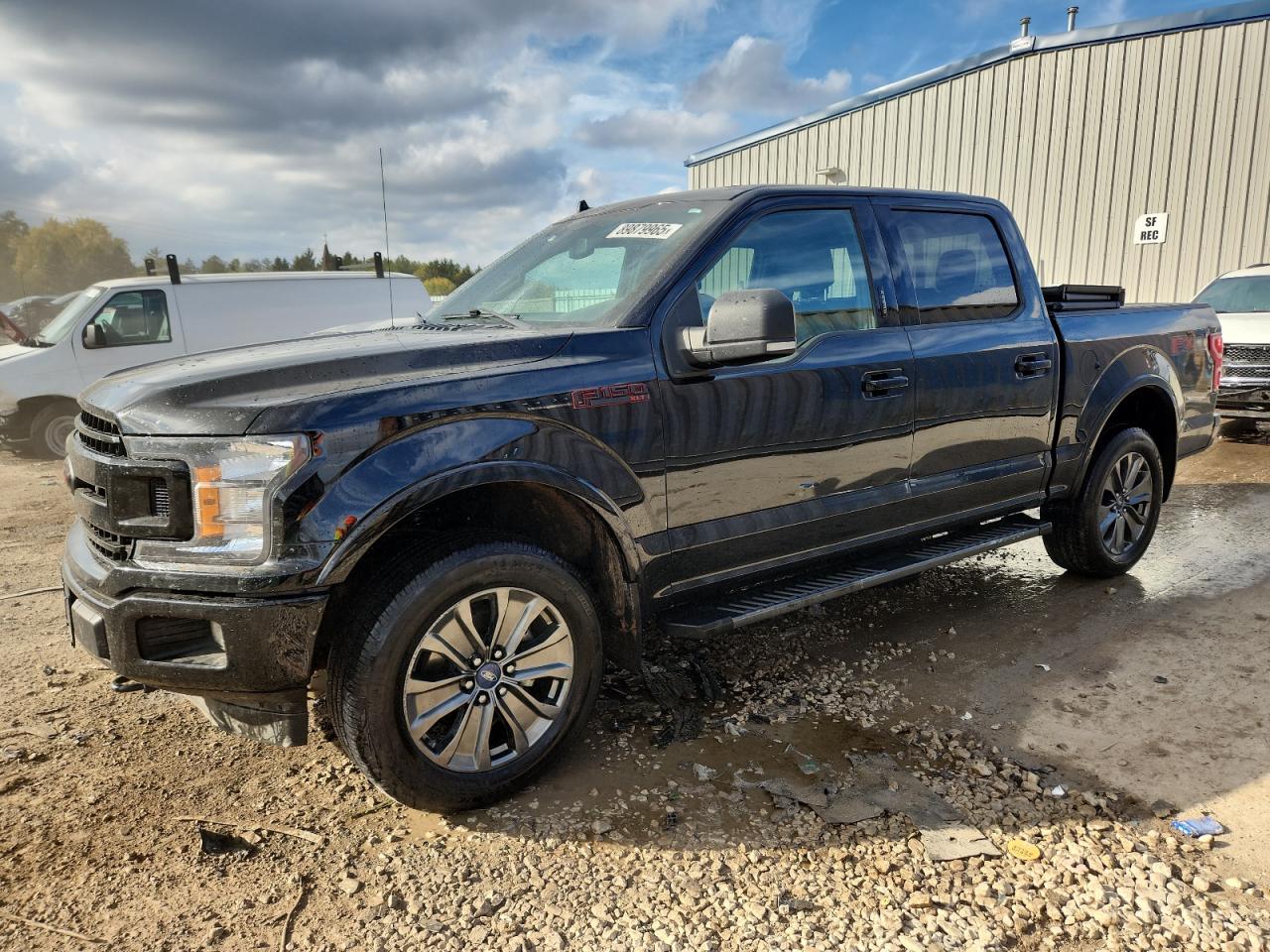 FORD F-150 SUPERCREW