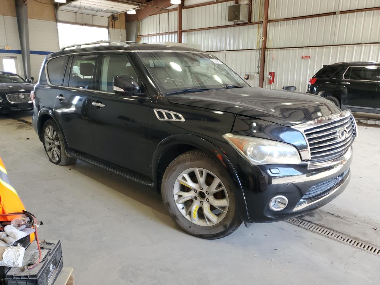 INFINITI QX56