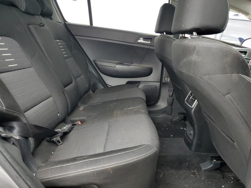 2018 KIA SPORTAGE L - KNDPMCAC8J7370537