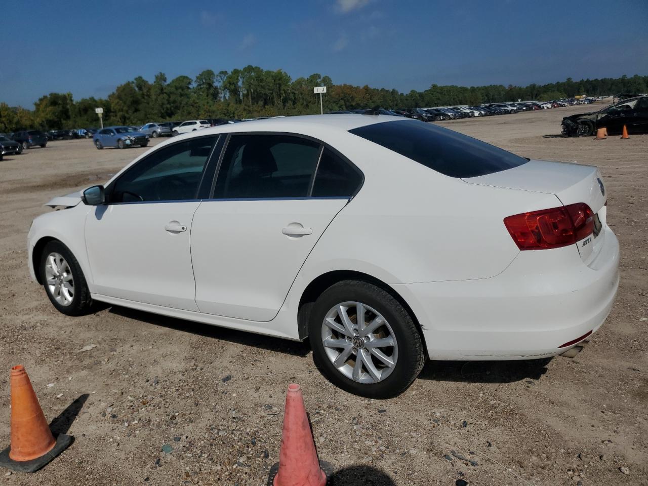 VOLKSWAGEN JETTA SE