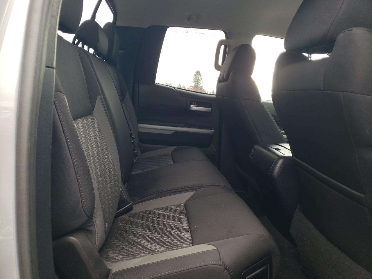 TOYOTA TUNDRA DOUBLE CAB SR