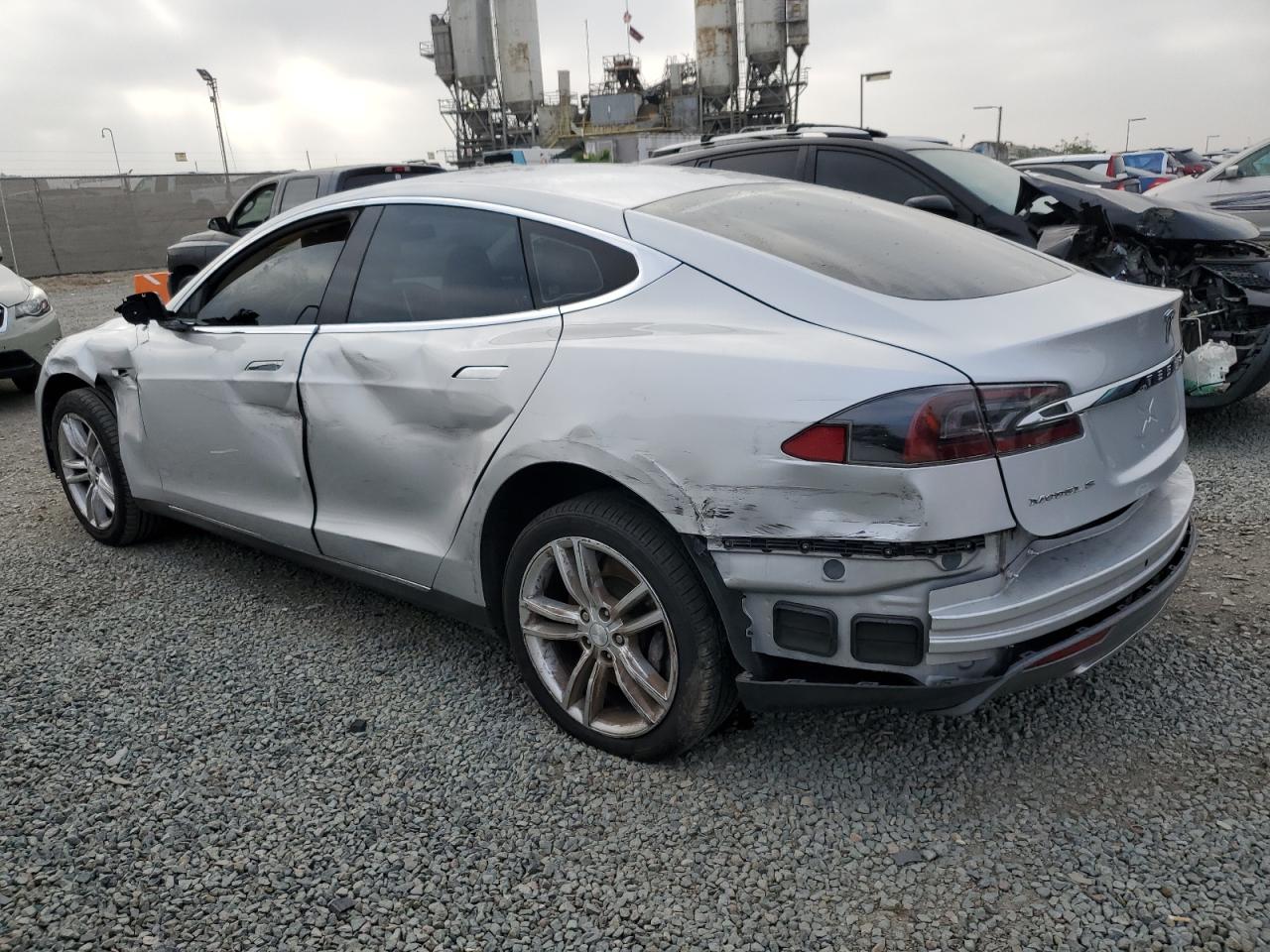 TESLA MODEL S
