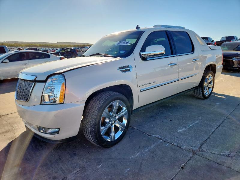 Global Auto Auctions: 2013 CADILLAC ESCALADE E