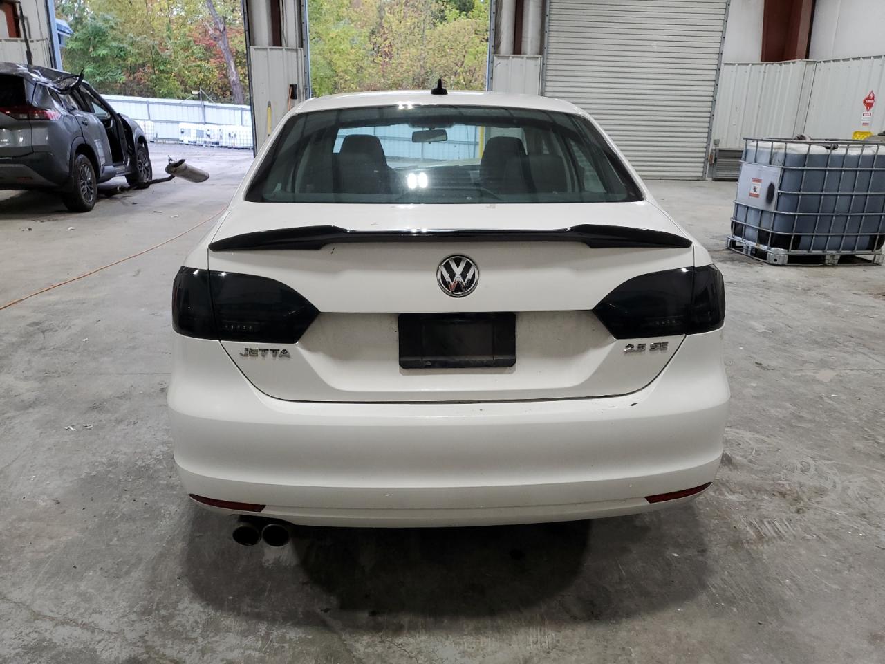 VOLKSWAGEN JETTA SE
