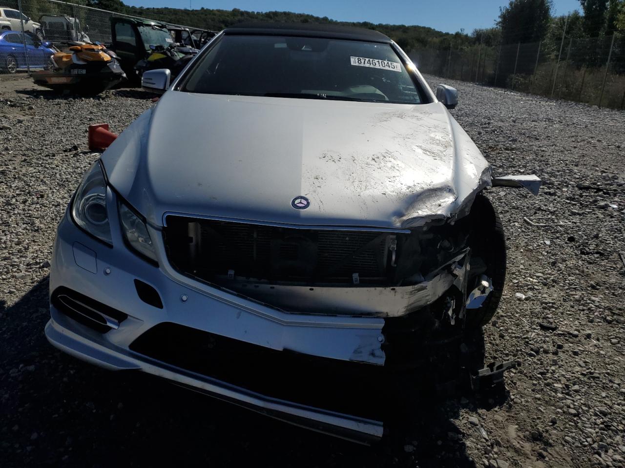 MERCEDES-BENZ E-CLASS 550