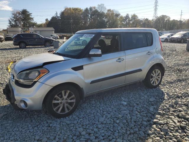 KIA SOUL +