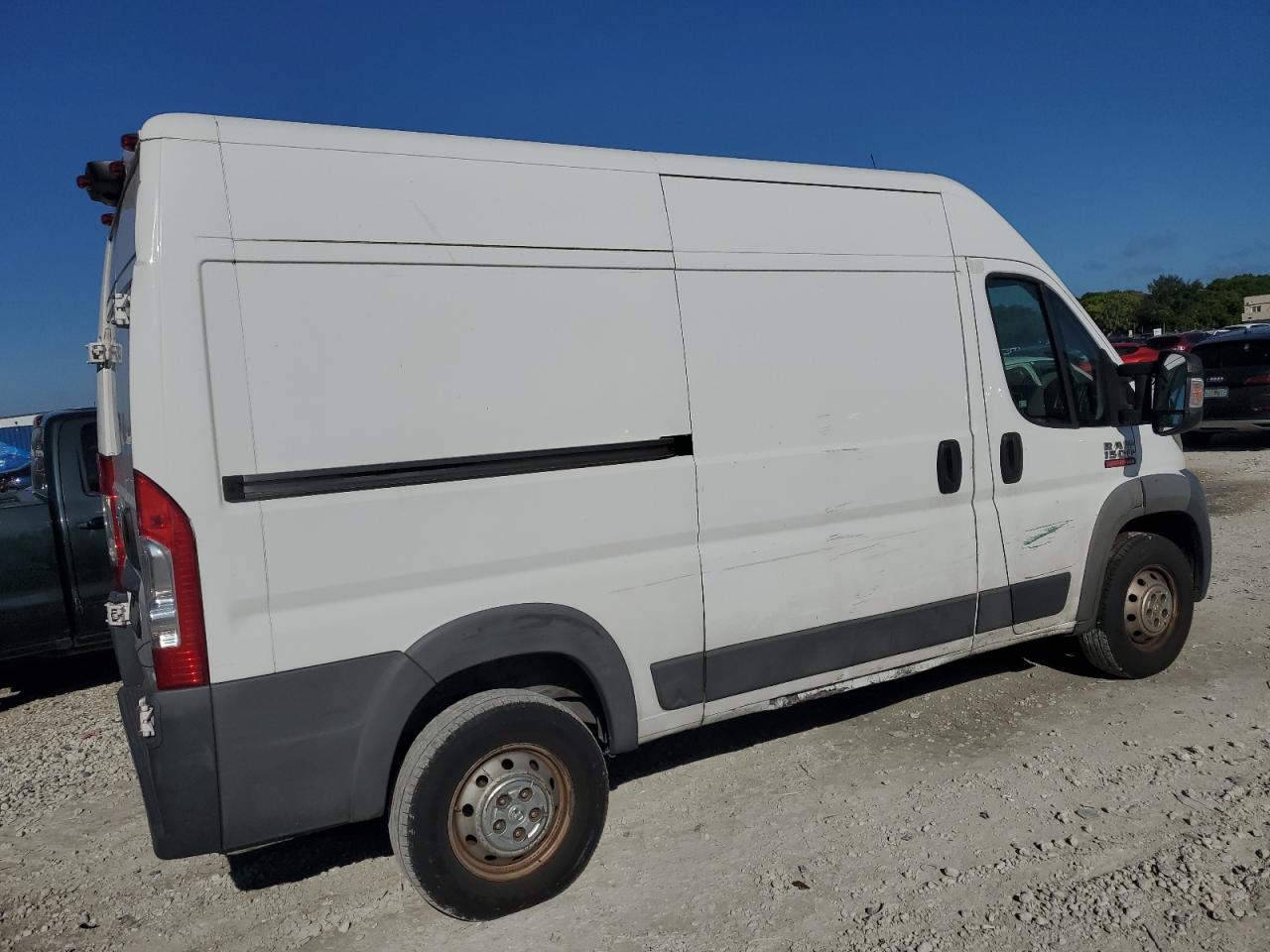 RAM PROMASTER 1500 HIGH