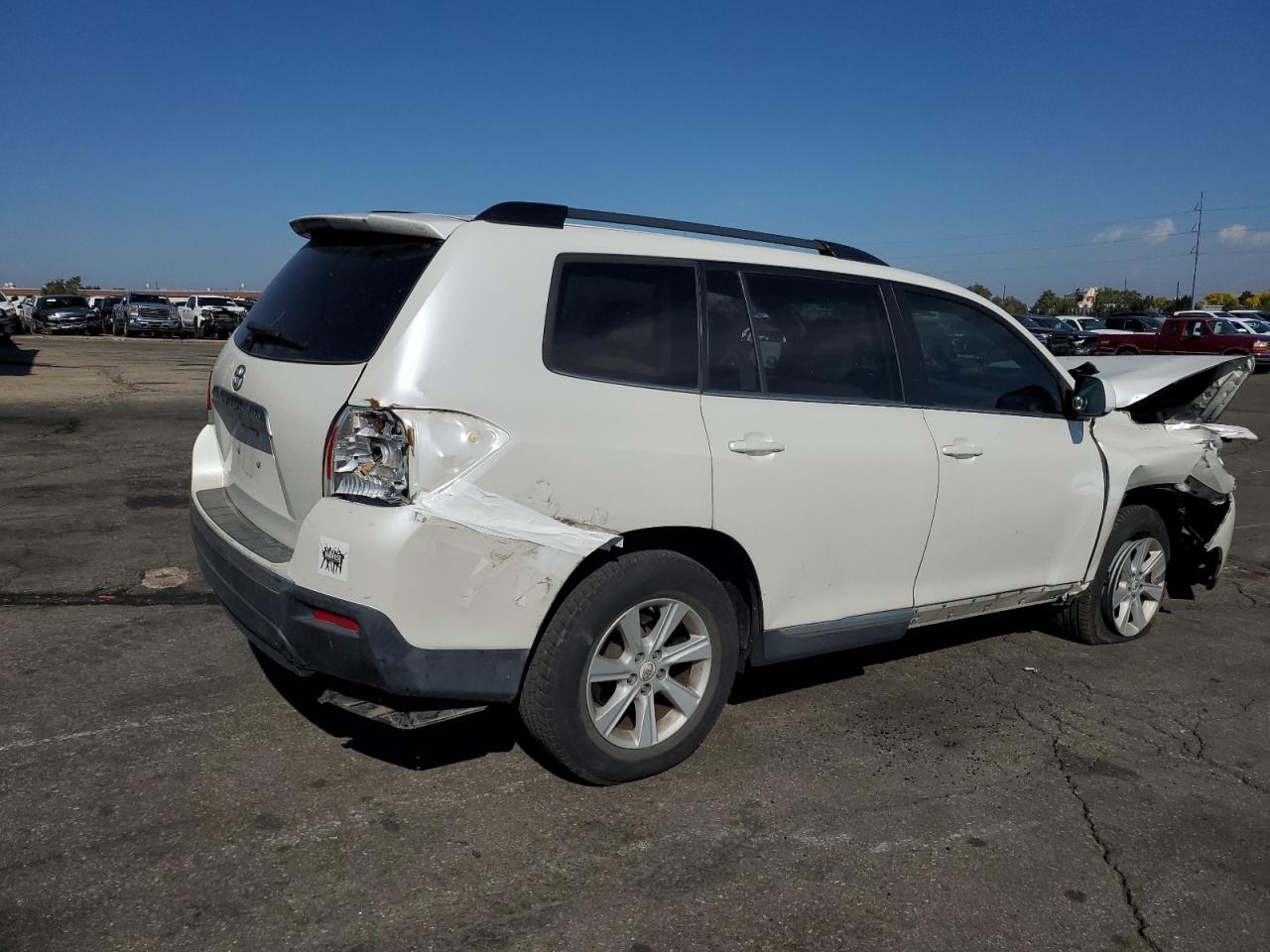 Lot #3317774078 2013 TOYOTA HIGHLANDER