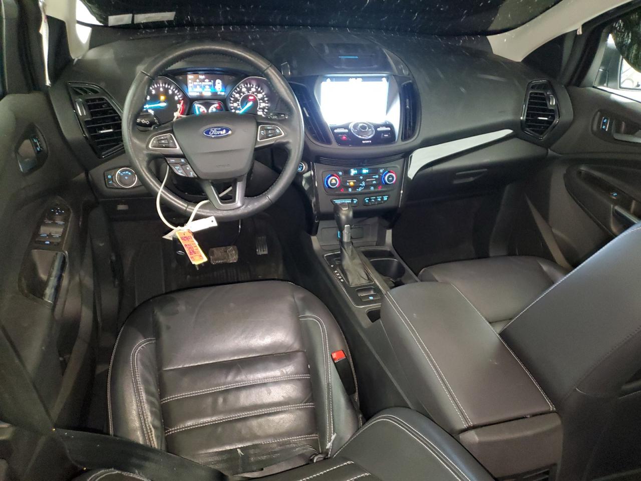 FORD ESCAPE TITANIUM