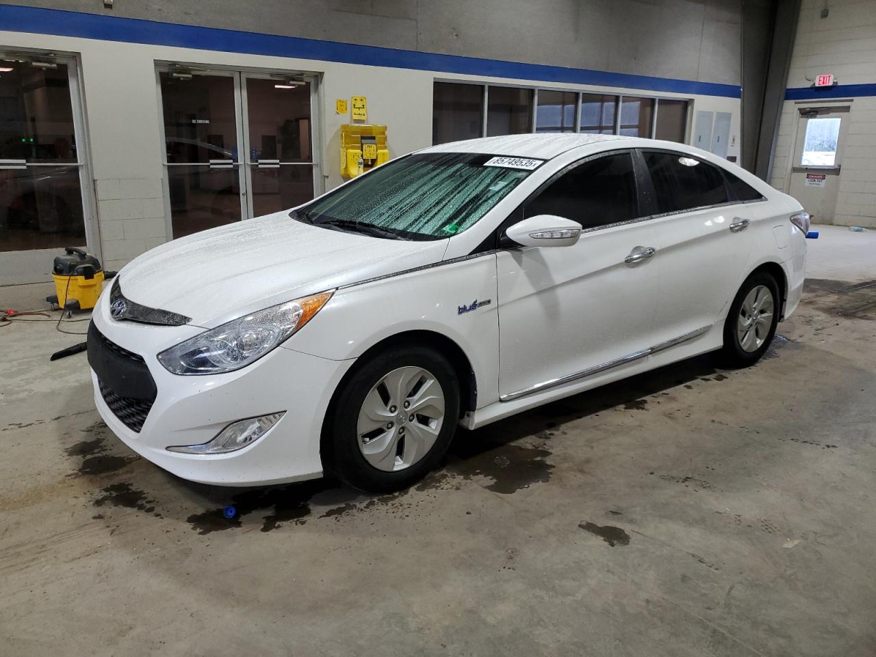 HYUNDAI SONATA HYBRID