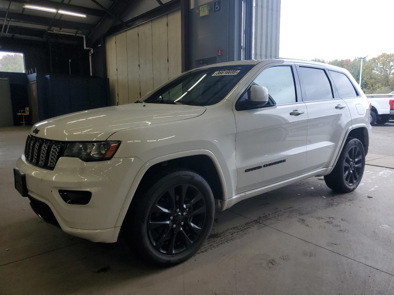 JEEP GRAND CHEROKEE LAREDO