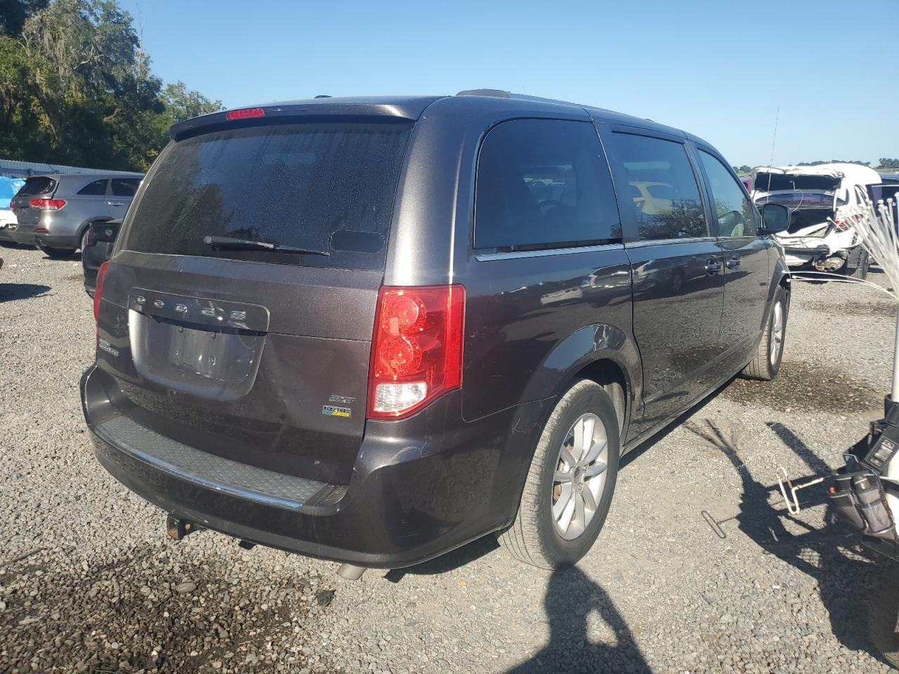 DODGE GRAND CARAVAN SXT