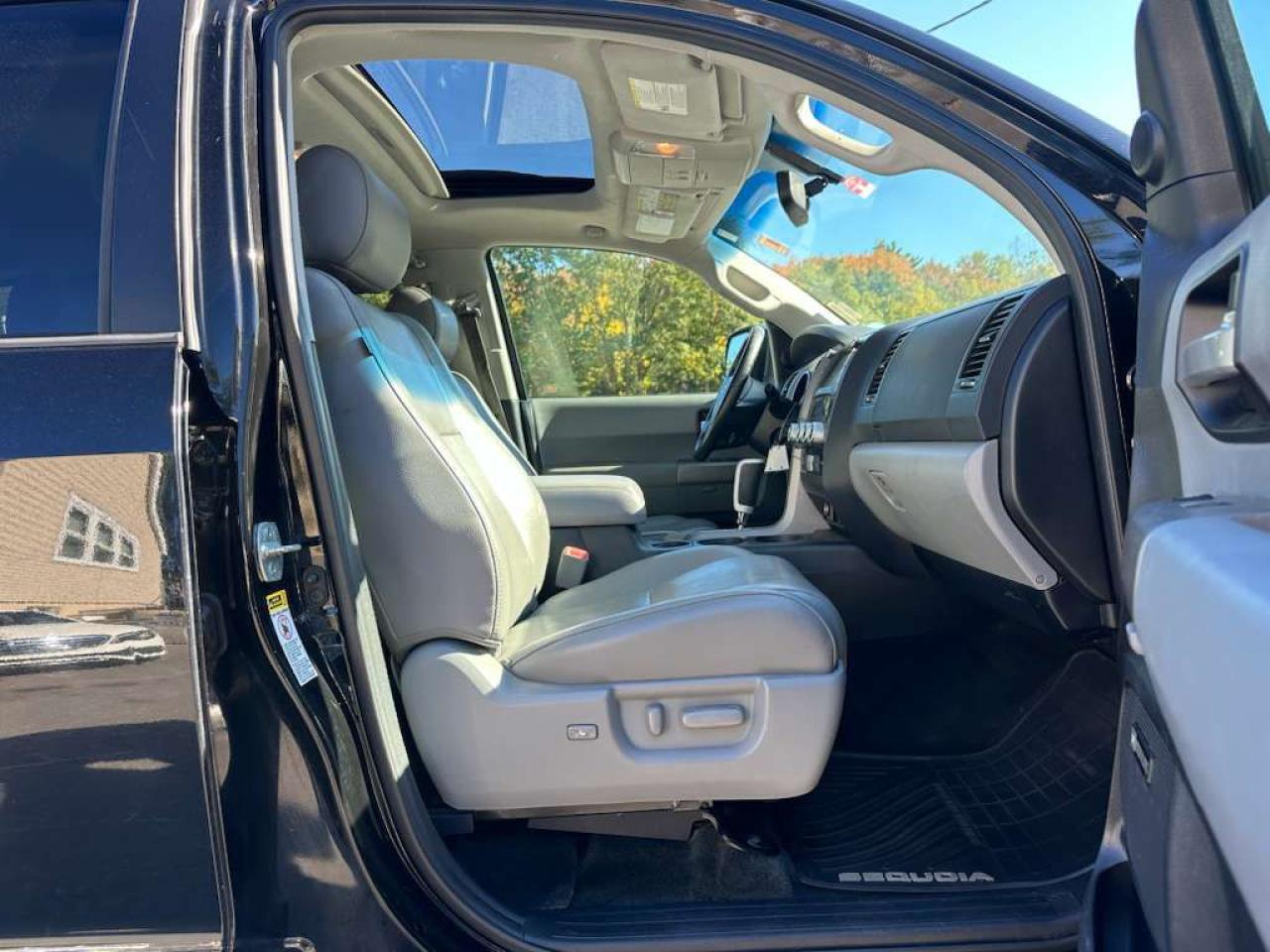 TOYOTA SEQUOIA LIMITED