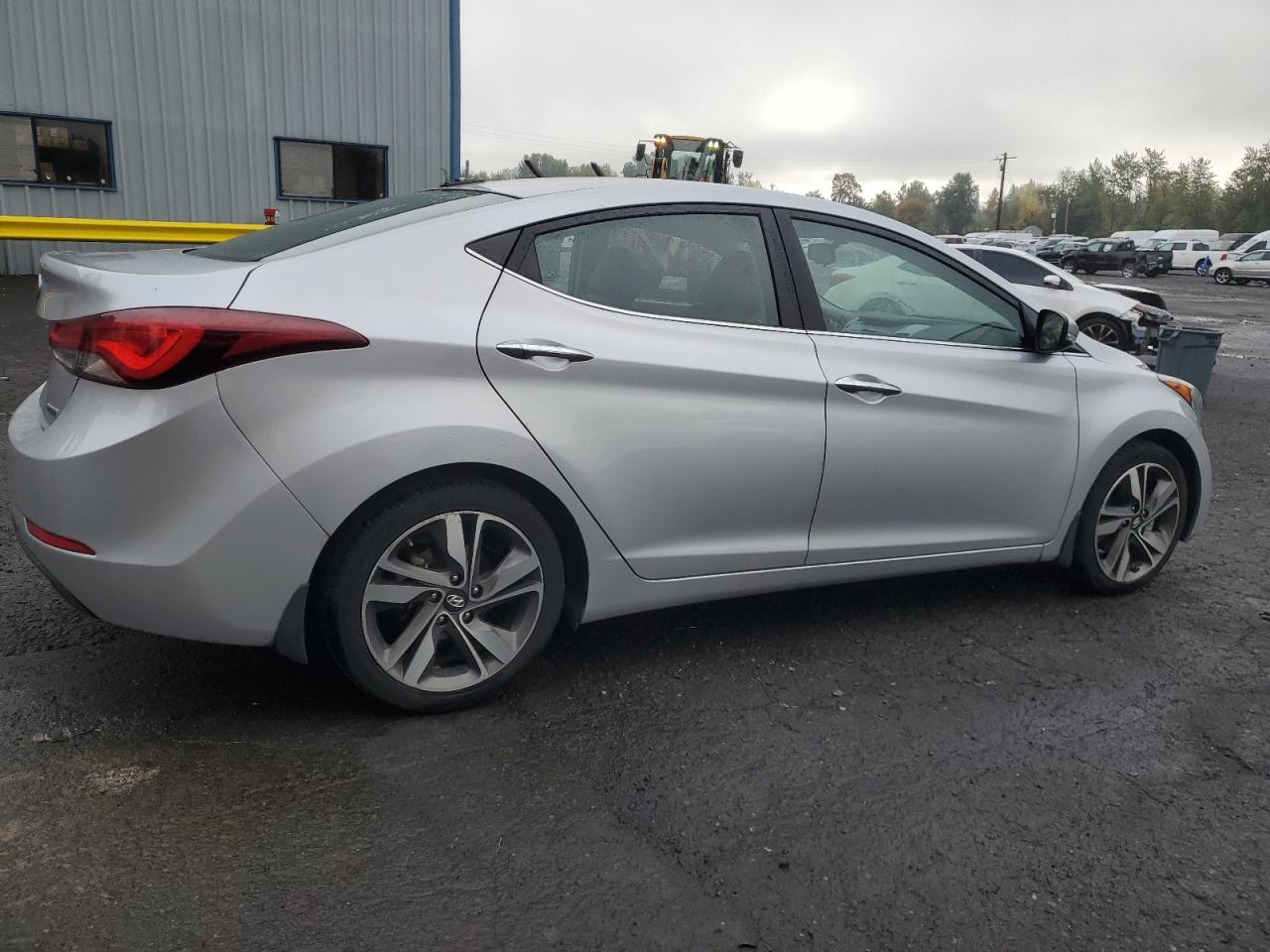HYUNDAI ELANTRA SE